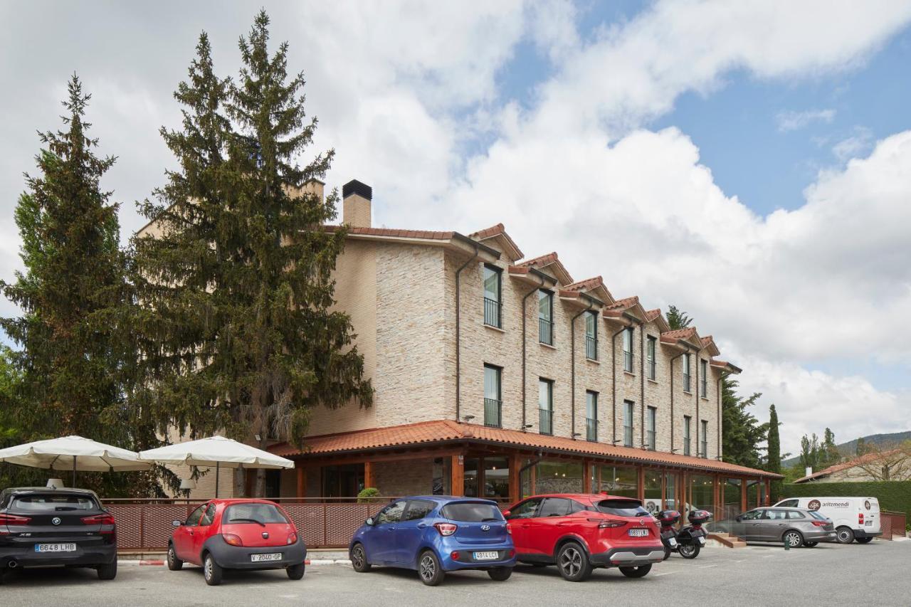 Hotel Iriguibel Huarte Pamplona Exterior photo